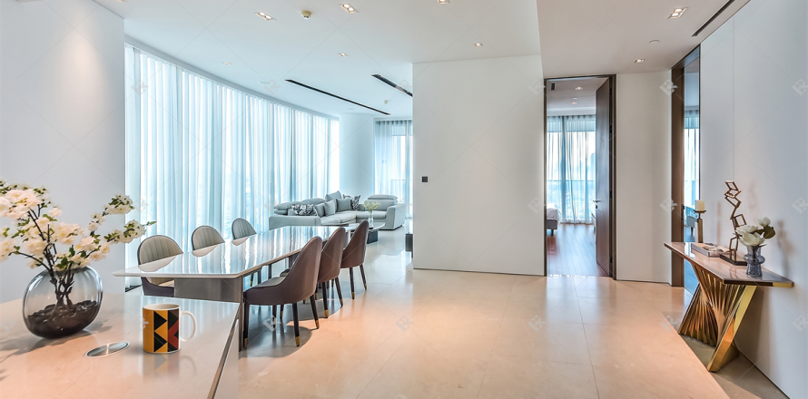 Condo in Bangkok, Thailand, 2 bedrooms № 209896