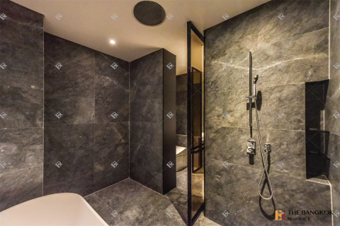 Condo in Bangkok, Thailand, 2 bedrooms № 209896 - photo 5