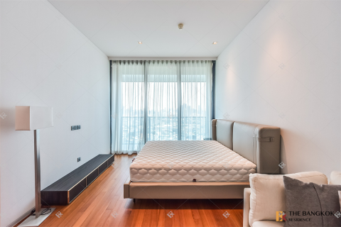 Condo in Bangkok, Thailand, 2 bedrooms  № 209895 - photo 10