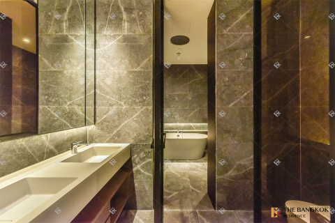 Condo in Bangkok, Thailand, 2 bedrooms  № 209895 - photo 7