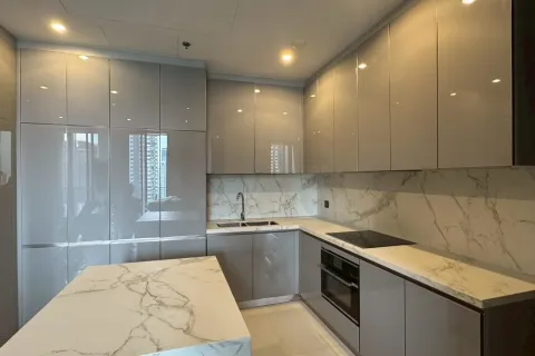 Condo in Huai Khwang, Bangkok, Thailand, 2 bedrooms  № 163499 - photo 15