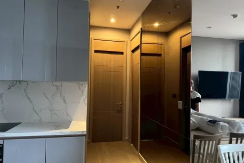 Condo in Huai Khwang, Bangkok, Thailand, 2 bedrooms  № 163499 - photo 8