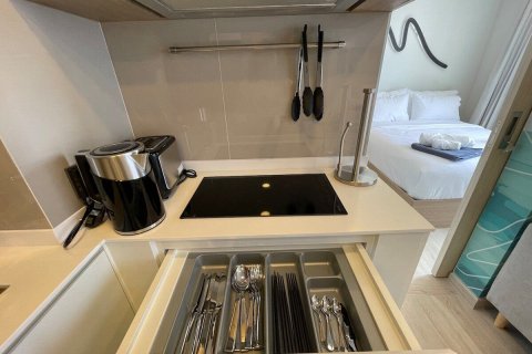 Condo à Phuket, Thaïlande, 2 chambres  № 167957 - photo 7