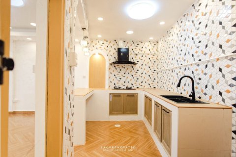 Таунхаус в Бангкоке, Таиланд с 4 спальнями  № 158392 - фото 8