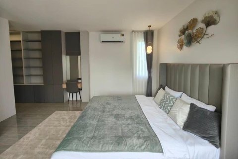 Villa in Chiang Mai, Thailand 6 bedrooms № 155358 - photo 17