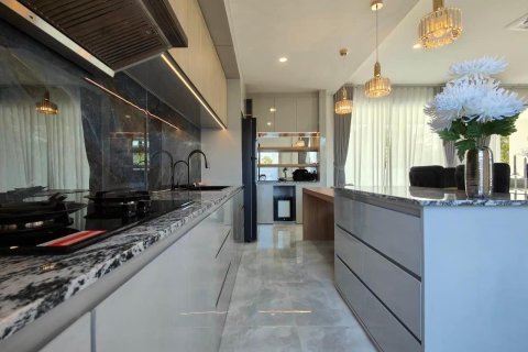 Villa in Chiang Mai, Thailand 6 bedrooms № 155358 - photo 11