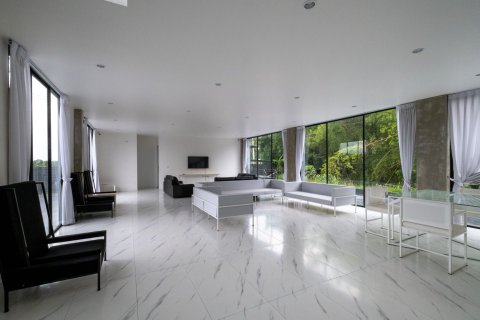 House in Chiang Mai, Thailand 7 bedrooms № 155354 - photo 6