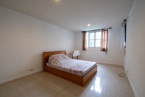 House in Chiang Mai, Thailand 4 bedrooms № 155357 - photo 9