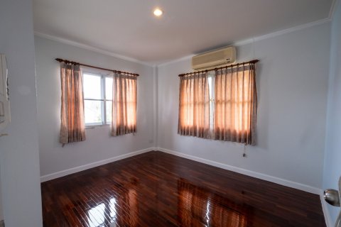 House in Chiang Mai, Thailand 4 bedrooms № 155357 - photo 11