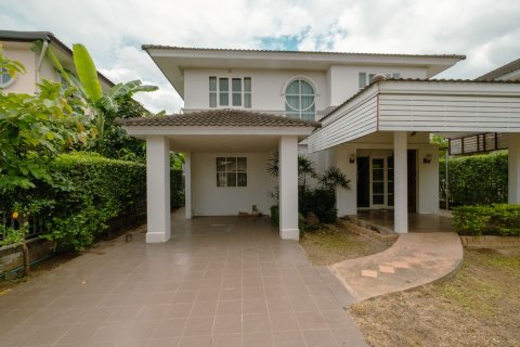 House in Chiang Mai, Thailand 4 bedrooms № 155357 - photo 3