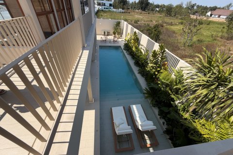 Villa in Hua Hin, Thailand 5 bedrooms № 165201 - photo 13