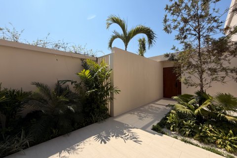 Villa in Hua Hin, Thailand 5 bedrooms № 165201 - photo 16