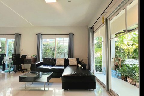 House in Sai Mai, Bangkok, Thailand 3 bedrooms № 147926 - photo 14