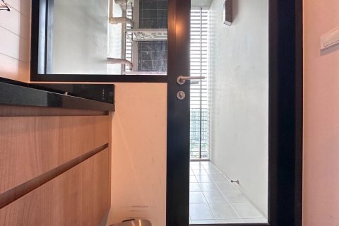 Студия в кондо в Ваттхане, Бангкок, Таиланд № 147928 - фото 16