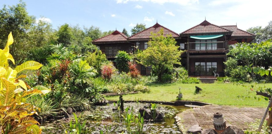 Land in Nakhon Phanom, Thailand 102400 sq.m. № 147930