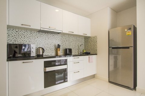 Condo in Ko Samui, Thailand, 1 bedroom № 180095 - photo 9