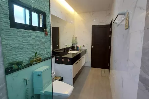 House in Pattaya, Thailand 3 bedrooms № 138002 - photo 14