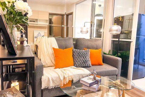 Studio dans le Condo à Watthana, Bangkok, Thaïlande № 154326 - photo 2