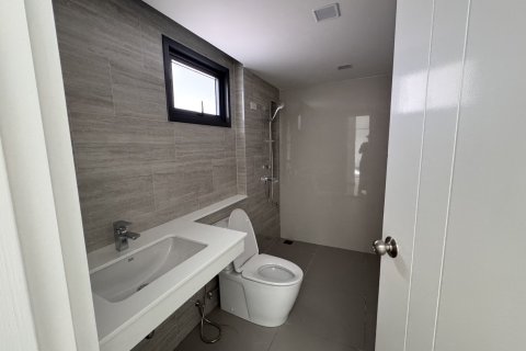 Villa in Pattaya, Thailand 4 bedrooms № 150958 - photo 17