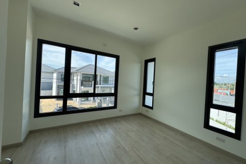 Villa in Pattaya, Thailand 4 bedrooms № 150958 - photo 11