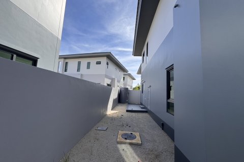 Villa à Pattaya, Thaïlande 4 chambres № 150959 - photo 4