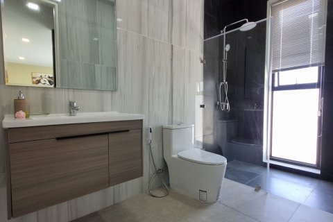 Villa in Pattaya, Thailand 5 bedrooms № 150961 - photo 22