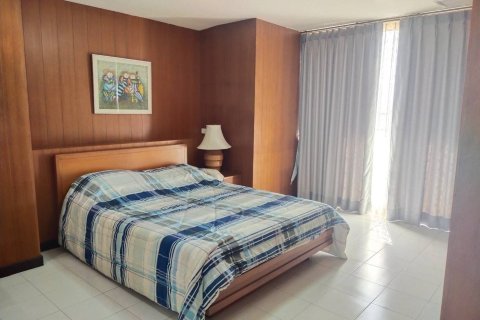 Condo in Pattaya, Thailand, 3 bedrooms  № 151682 - photo 16