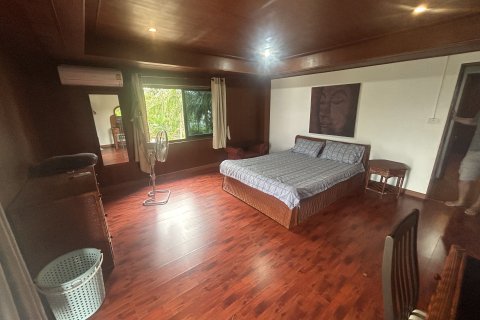 Villa in Ko Samui, Thailand 4 bedrooms № 151686 - photo 15