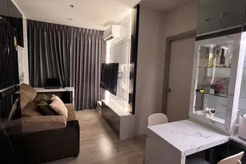 Condominio de 1 dormitorio en Bang Na, Bangkok, Tailandia № 219690