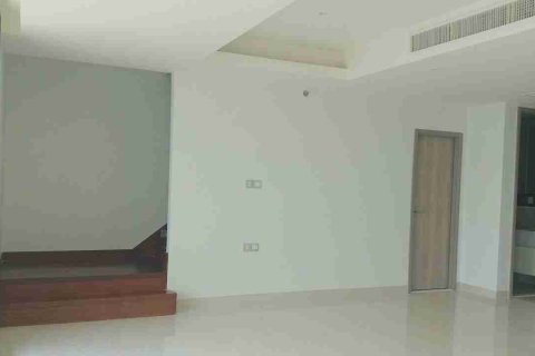 Condo in Bangkok, Thailand, 2 bedrooms № 183334 - photo 16