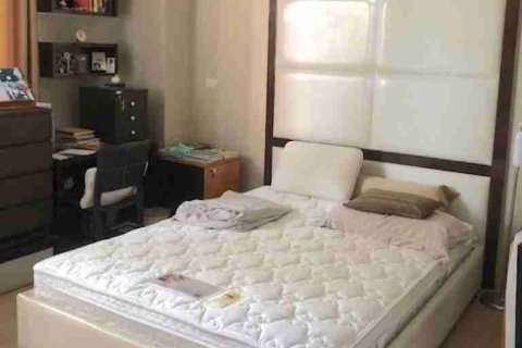 Condo in Phaya Thai, Bangkok, Thailand, 2 bedrooms  № 183340 - photo 7