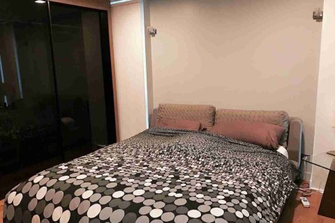 Condo in Thonburi, Bangkok, Thailand, 2 bedrooms № 183339 - photo 6