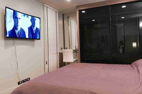 Condo in Thonburi, Bangkok, Thailand, 2 bedrooms № 183339 - photo 4