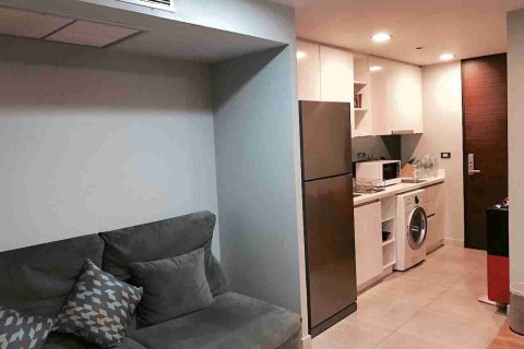 Condo in Thonburi, Bangkok, Thailand, 2 bedrooms № 183339 - photo 3