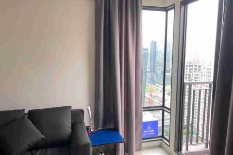 Condo in Bangkok, Thailand, 2 bedrooms № 183335 - photo 10