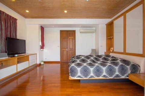 Villa in Hua Hin, Thailand 3 bedrooms № 168477 - photo 10