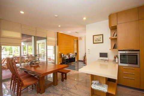 Villa in Hua Hin, Thailand 3 bedrooms № 168477 - photo 7