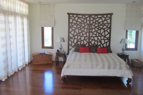 Villa in Hua Hin, Thailand 3 bedrooms № 168480 - photo 19