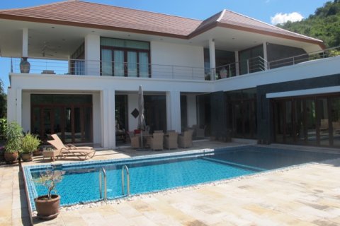 Villa in Hua Hin, Thailand 3 bedrooms № 168480 - photo 5