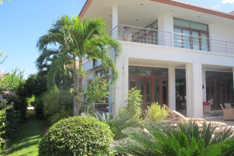 Villa in Hua Hin, Thailand 3 bedrooms № 168480 - photo 27