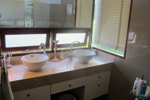 Villa in Hua Hin, Thailand 3 bedrooms № 168480 - photo 22