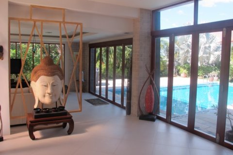 Villa in Hua Hin, Thailand 3 bedrooms № 168480 - photo 14