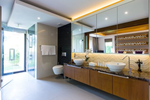 Villa in Hua Hin, Thailand 3 bedrooms № 168479 - photo 15