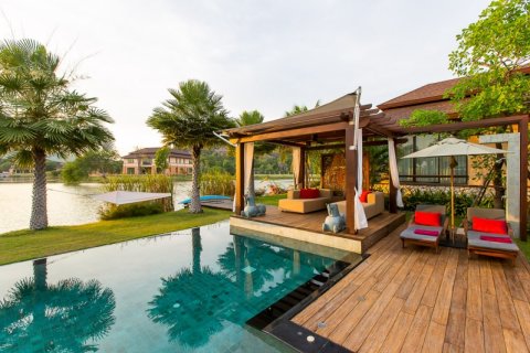 Villa in Hua Hin, Thailand 3 bedrooms № 168479 - photo 6