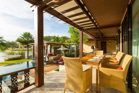 Villa in Hua Hin, Thailand 3 bedrooms № 168479 - photo 2