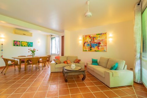 Condo in Hua Hin, Thailand, 2 bedrooms  № 168483 - photo 9