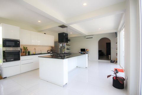 Villa in Hua Hin, Thailand 5 bedrooms № 168478 - photo 23