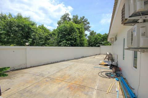 Villa in Hua Hin, Thailand 5 bedrooms № 168478 - photo 18