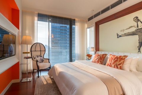 Condo in Bangkok, Thailand, 3 bedrooms  № 180919 - photo 5