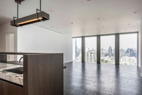 Condo in Bangkok, Thailand, 3 bedrooms  № 180924 - photo 5